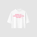 Boxy Tee von RIZE mit Aufdruck: Sorry If I Looked Interested, I'm Not