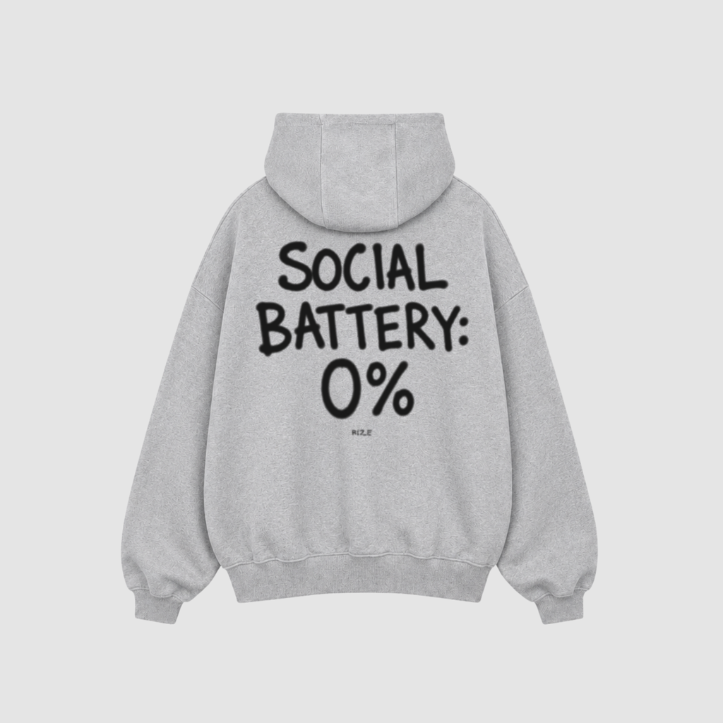 Hoodie von RIZE mit Aufdruck: Social Battery: 0%